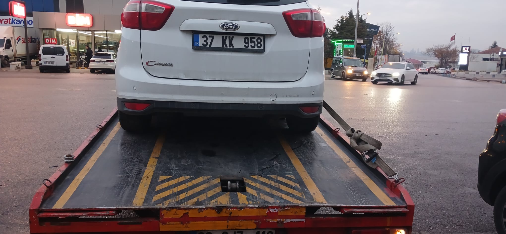 Azim Oto Kurtarma ve Yedek Parça